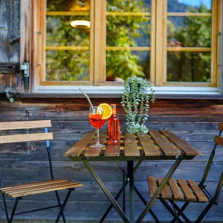 Capostay Cozy Garden Studio, 15 Min To Interlaken *